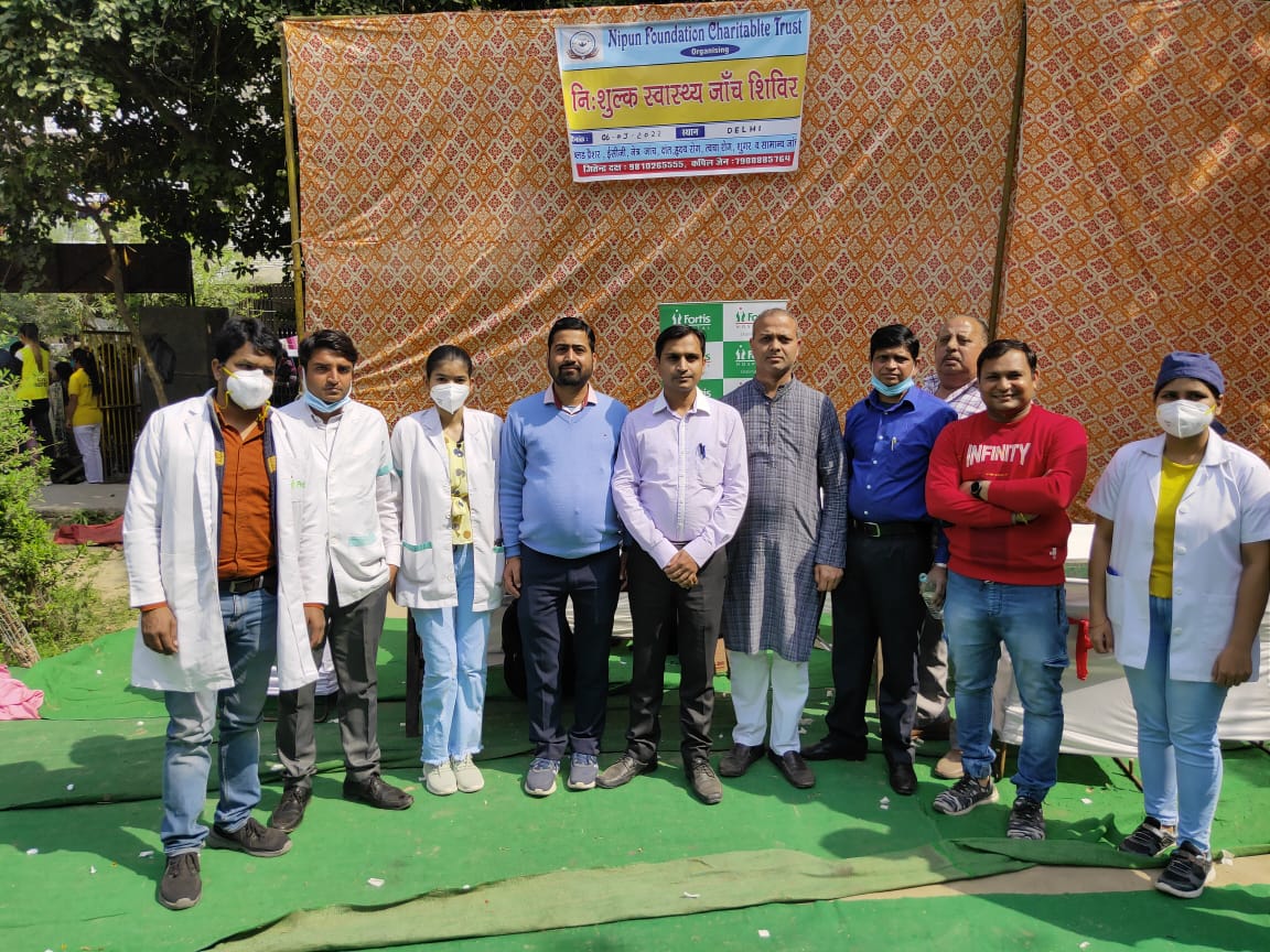 Free Health Checkup Camp in West Parmanand Colony, New Delhi